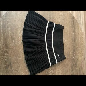 Super cute tennis skirt. Size small.